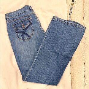 APT. 9 Women's Straight Leg Blue Jeans